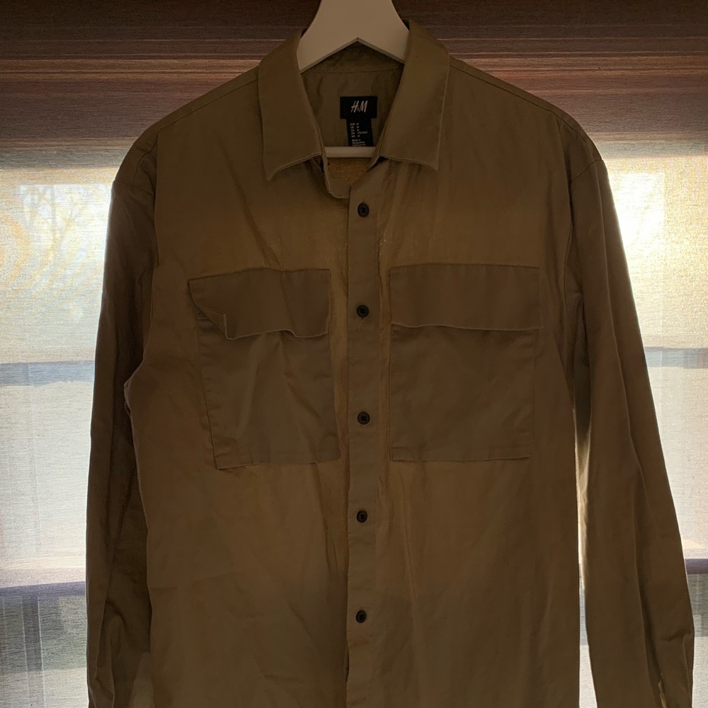 Men’s shirt from H&M. Size Medium.